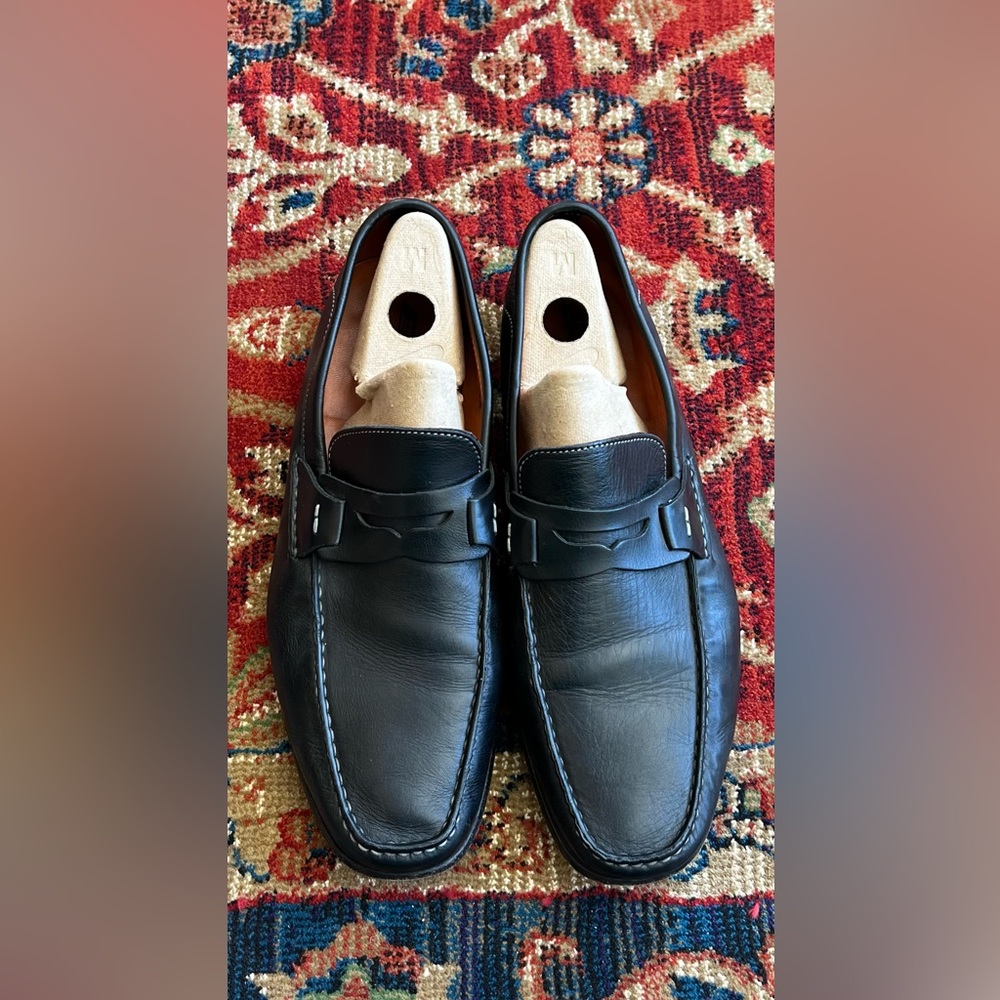 Santoni I Italian Leather loafer moccasin, leather sole 9.5 D MSRP $795 EUC